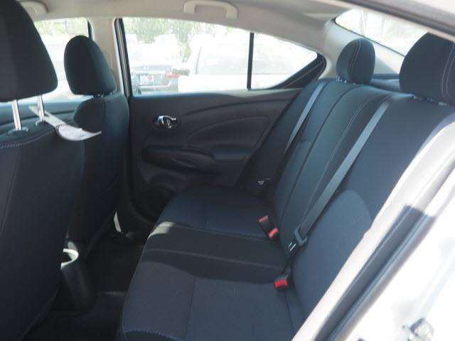 2017 Nissan Versa 1.6 SL 4dr Sedan